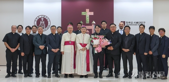 톱기사사진
